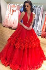 Plunging Neckline Red Ball Gown Tulle Prom Dresses with Applique