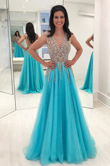Luxurious A-Line V-Neck Beads Open Back Tulle Slit Prom Dresses