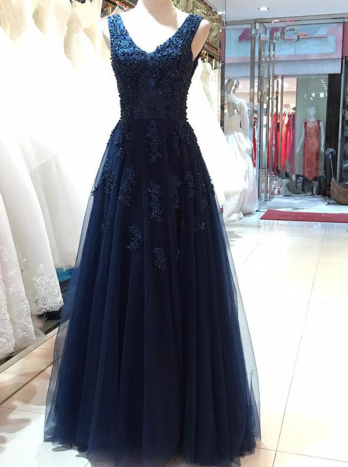 Dark Navy V-Neck Tulle Long Prom Dress with Beading Appliqued