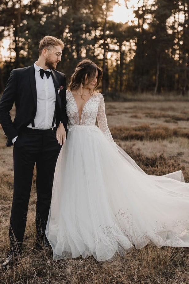 A-Line V-Neck Long Sleeve Tulle Boho Wedding Dress with Lace Appliques