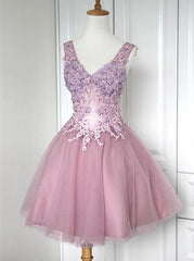 Chic A-Line V-Neck Tulle Homecoming Dress, Sweet 16 Dress with Appliques
